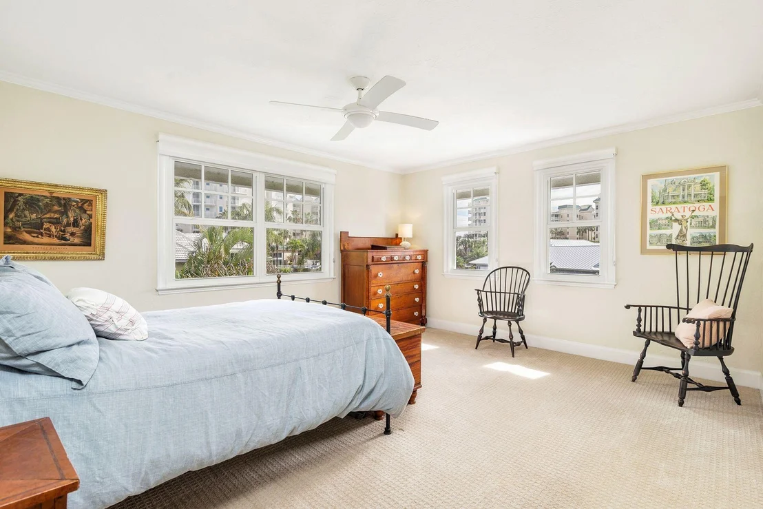 Photo of 141 Rotunda Drive