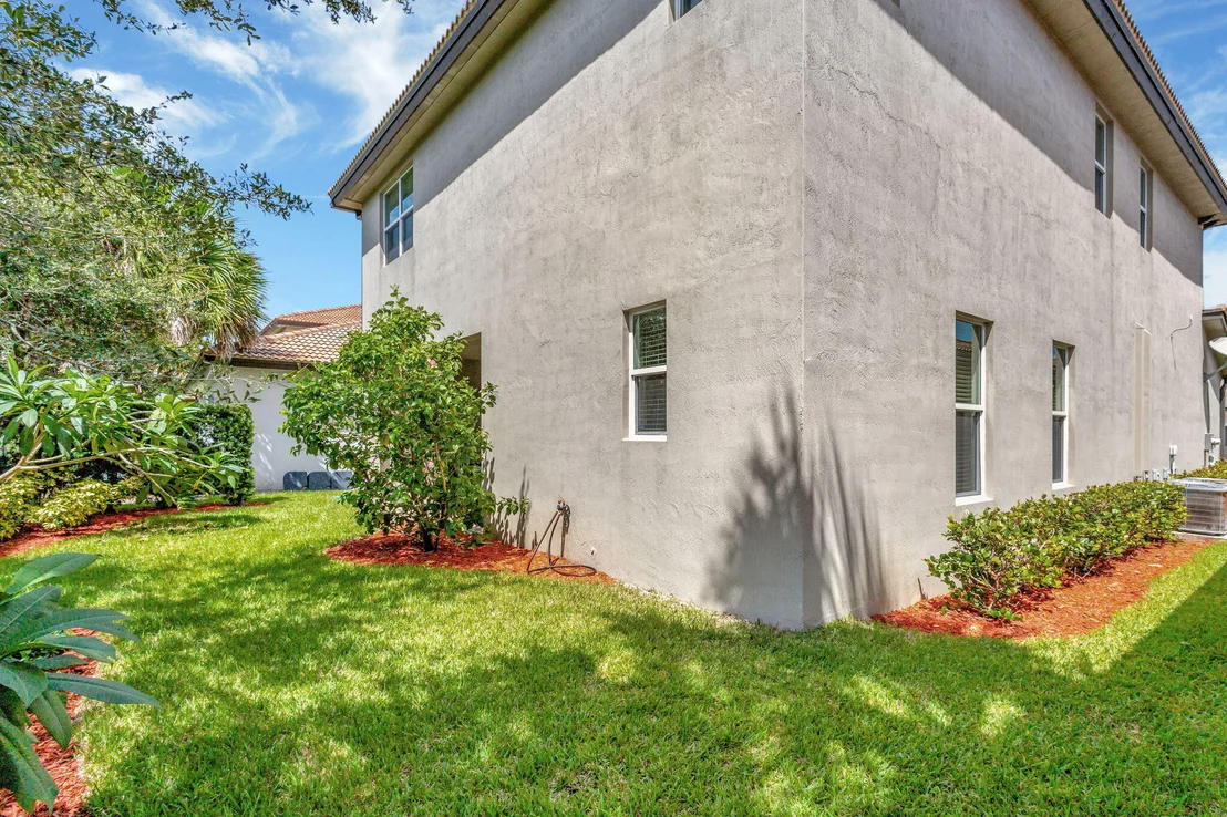 Photo of 6873 Langdon Way