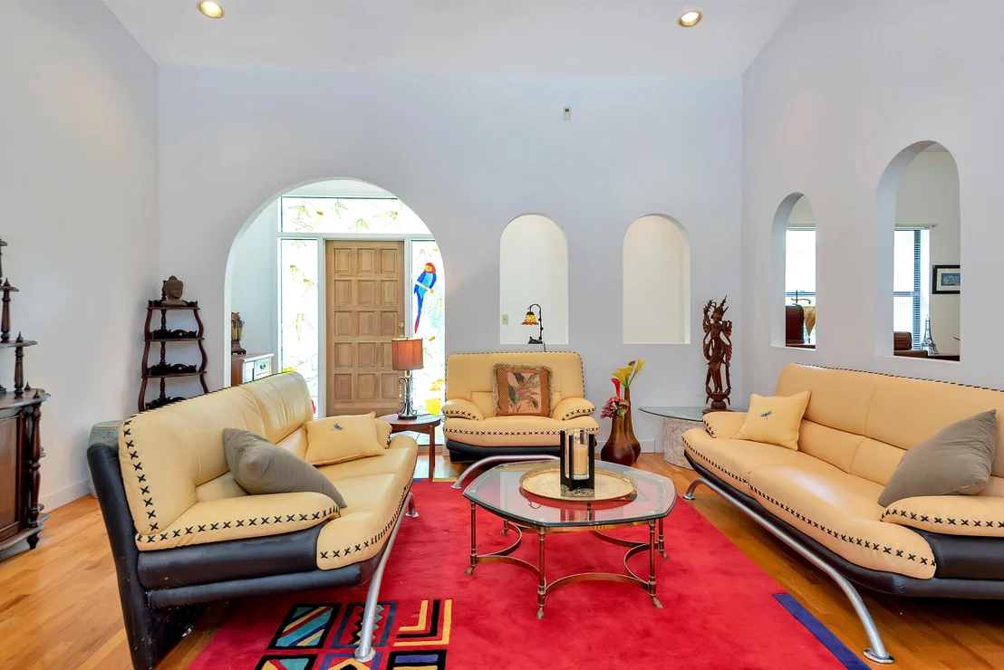 Photo of 13288 Compton Road