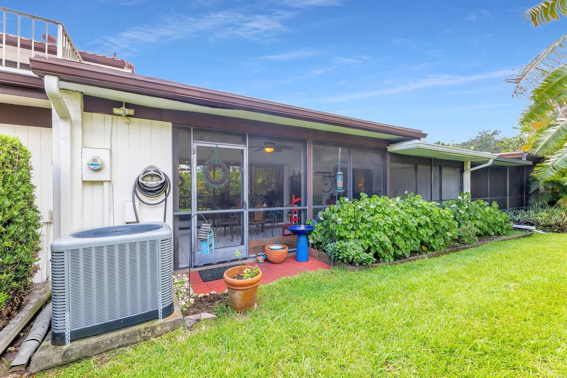 Photo of 6727 Tiburon Circle