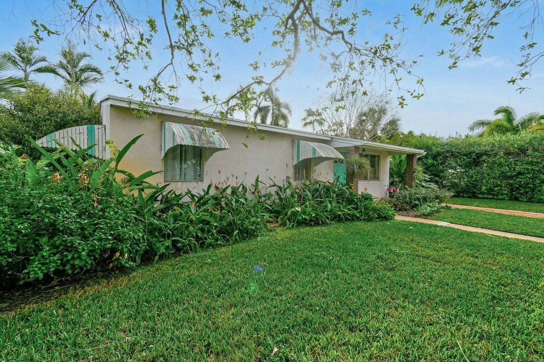 Photo of 1002 Ardmore Road