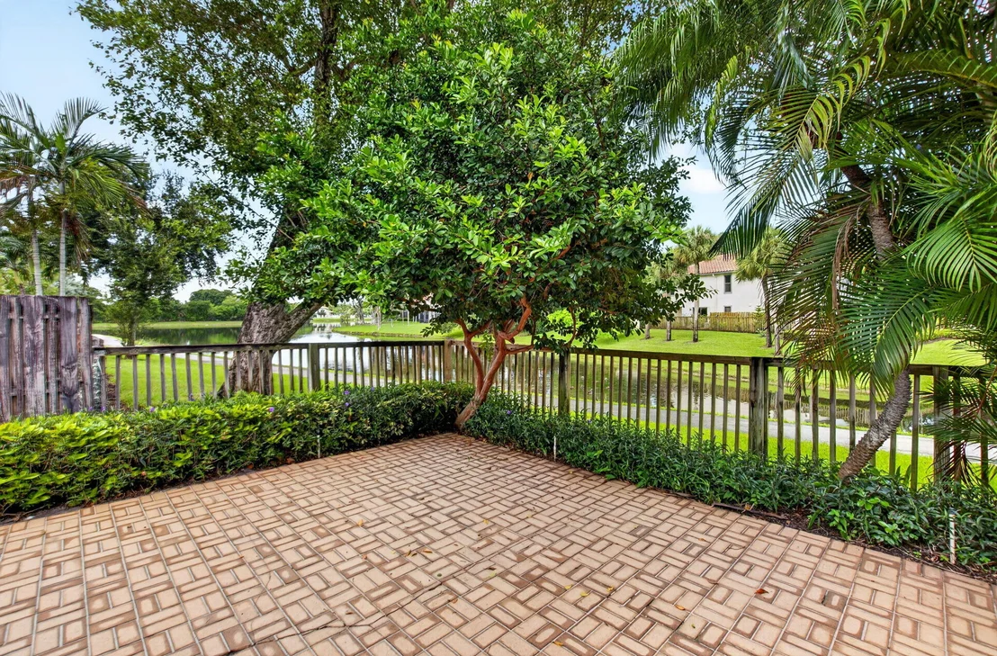 Photo of 5576 Fox Hollow Drive