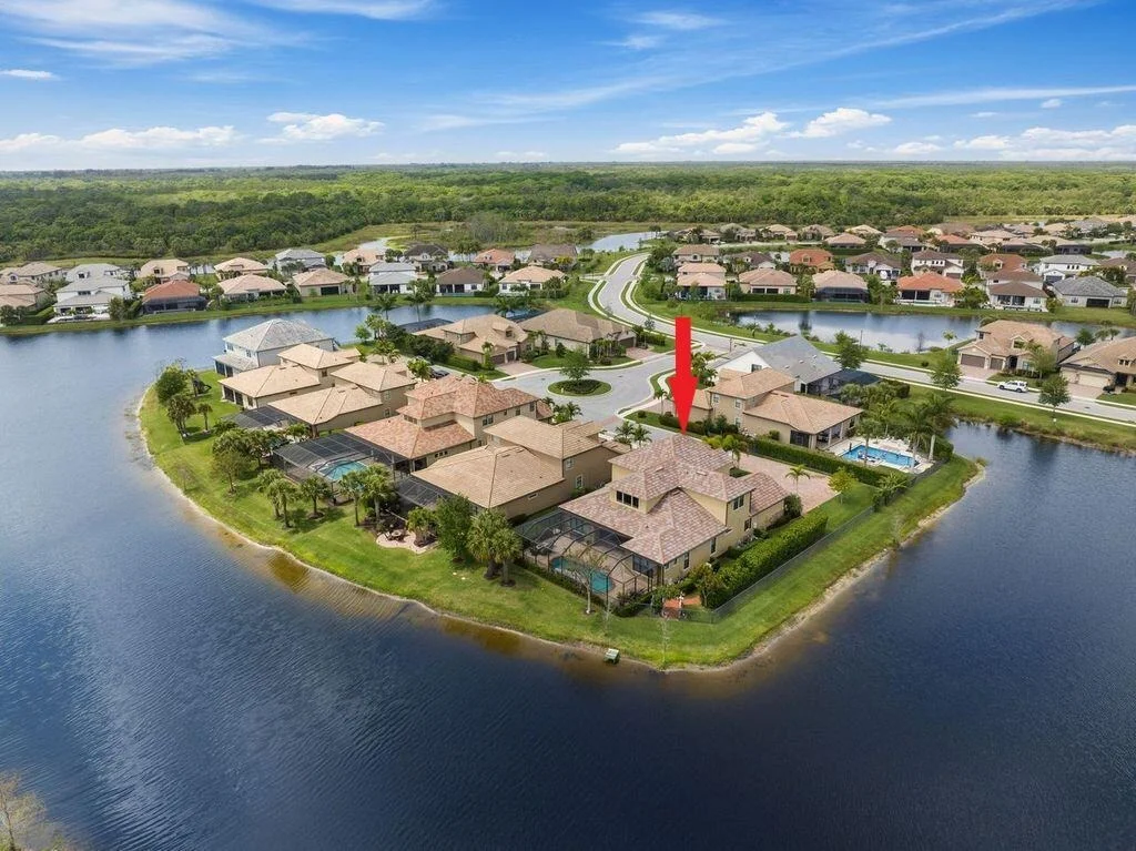 Photo of 210 Alcove Point Lane