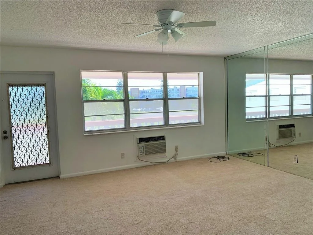 Photo of Unit 39 at 39 Lyndhurst B