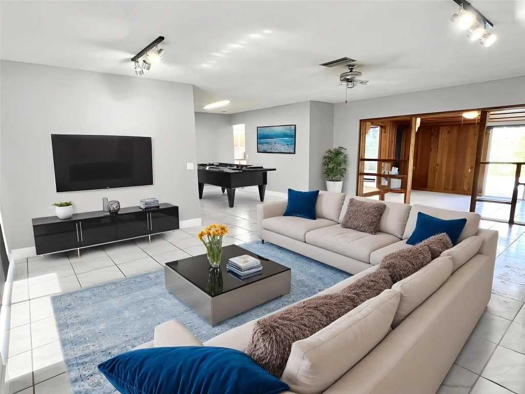 Photo of 10571 Sunset Strip