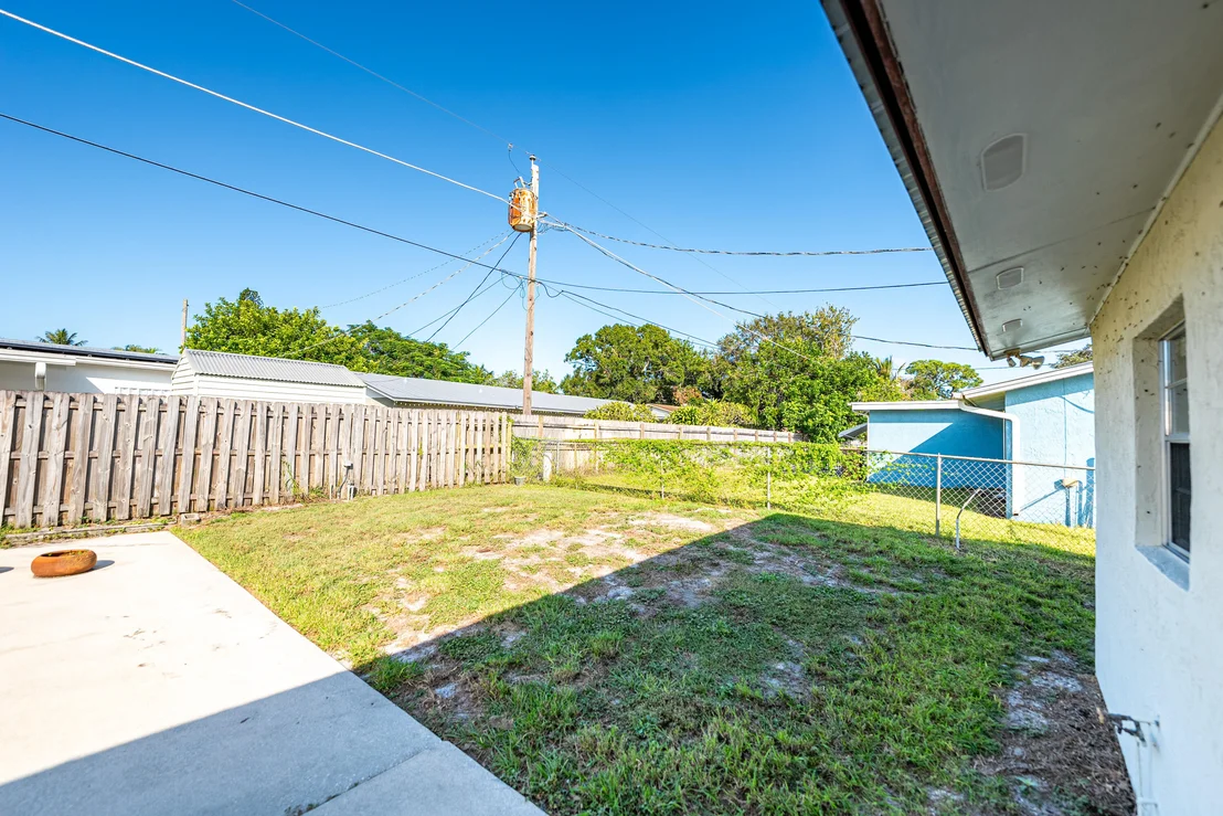 Photo of 1340 SE Sandpiper Lane