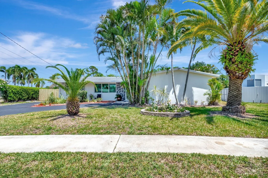 Photo of 1466 Rose Circle