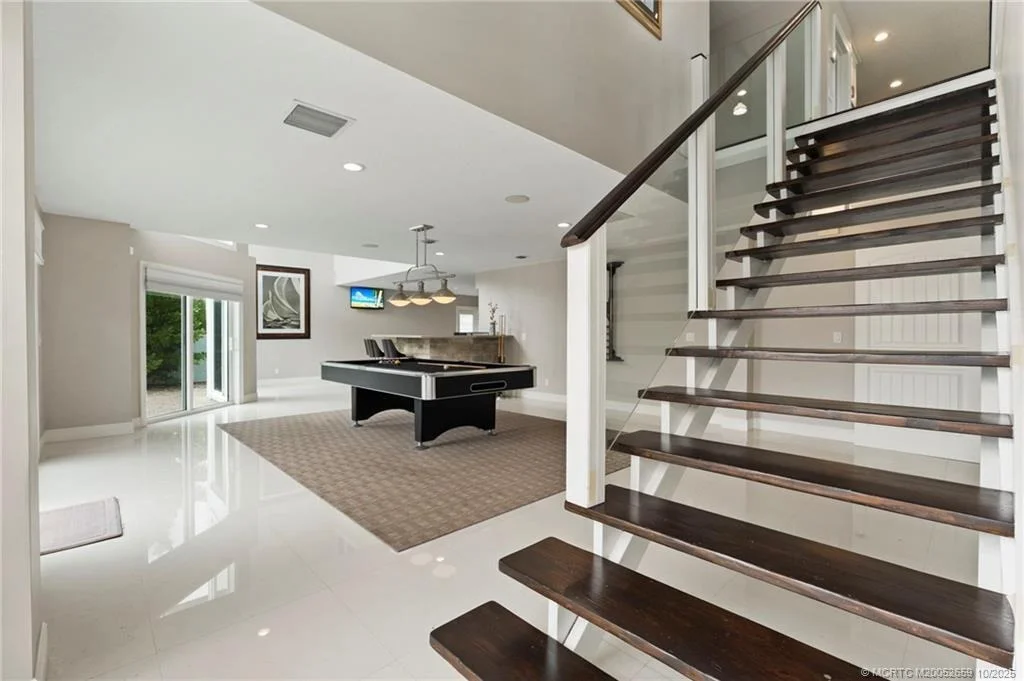 Photo of 1911 Surfside Drive