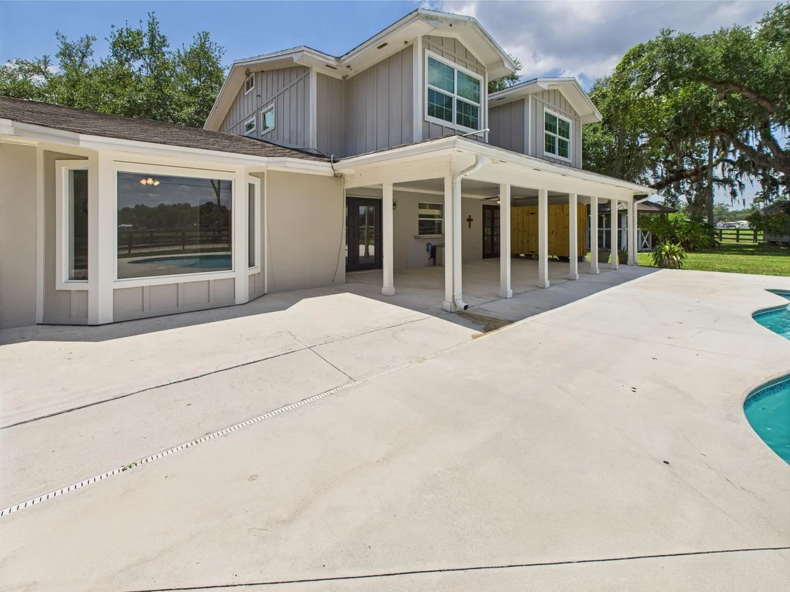 Photo of 2045 SW 18th Lane