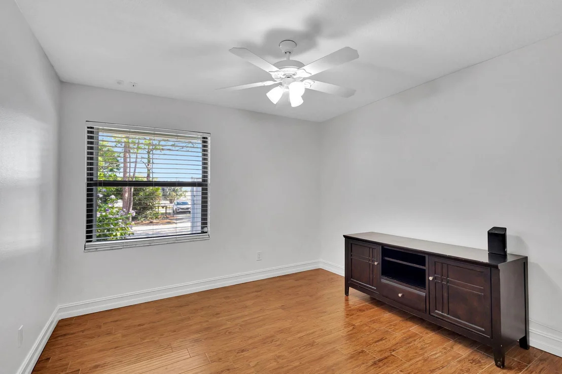 Photo of 16985 Haynie Lane
