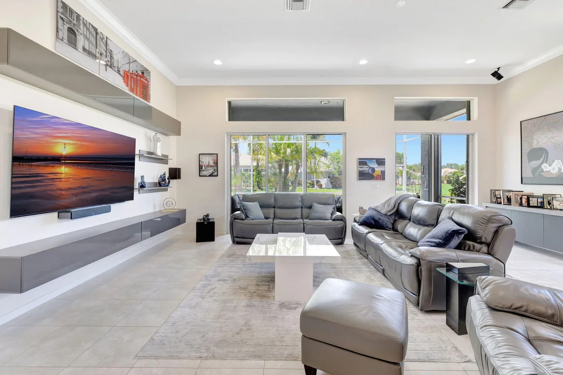 Photo of 7181 Veneto Drive