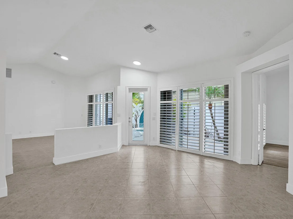 Photo of 5312 Ventura Drive