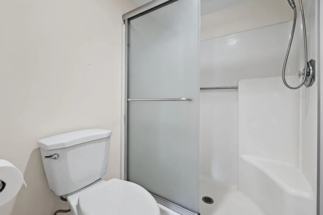Photo of Unit B at 1001 Pinecrest Circle