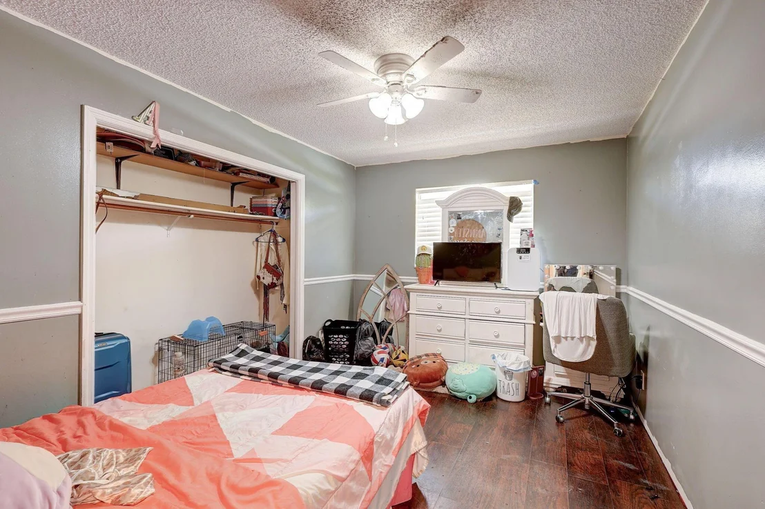 Photo of 6107 Hickory Drive
