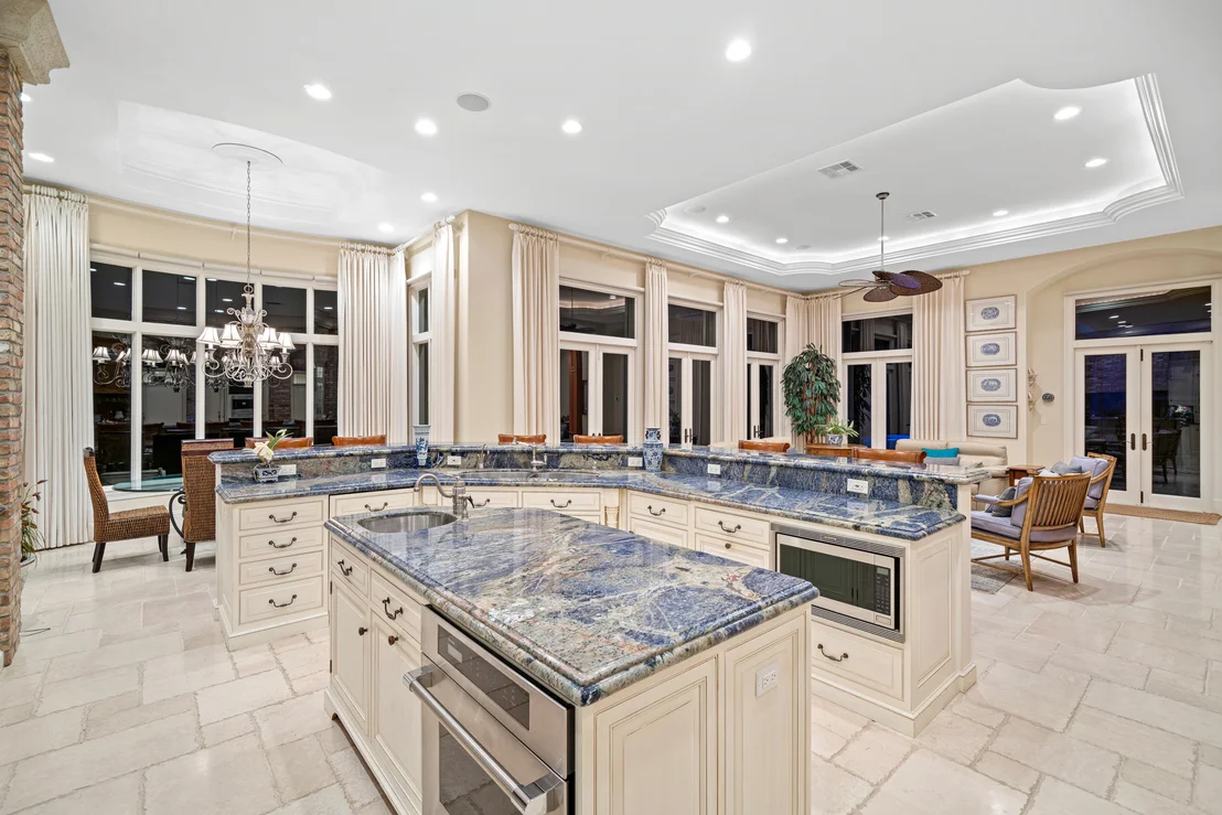 Photo of 4117 S Ocean Boulevard