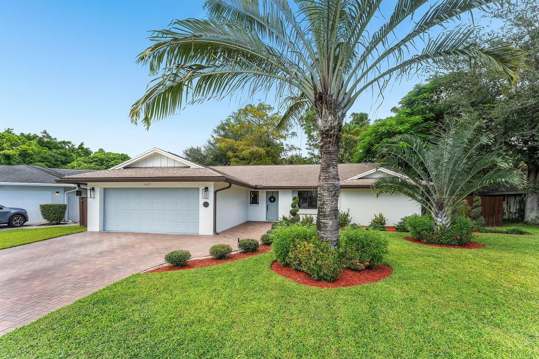 Photo of 14271 Flora Lane