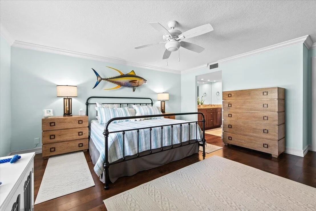 Photo of Unit 203E at 300 N Highway A1a