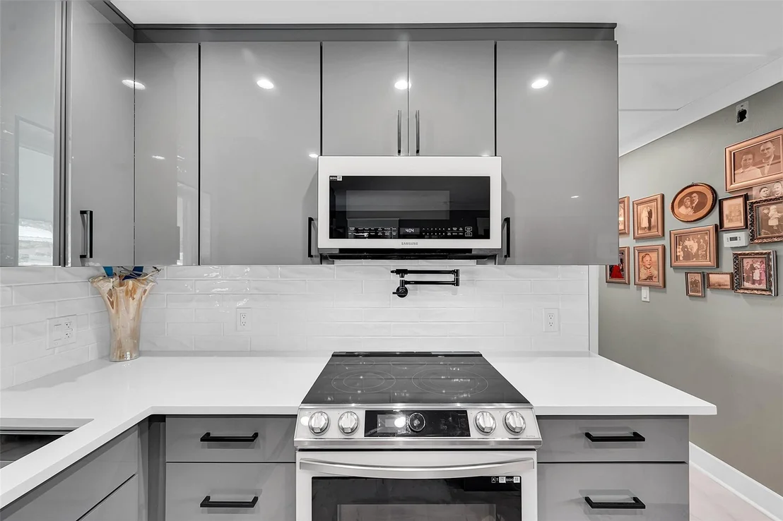 Photo of 240 SE 15th Avenue