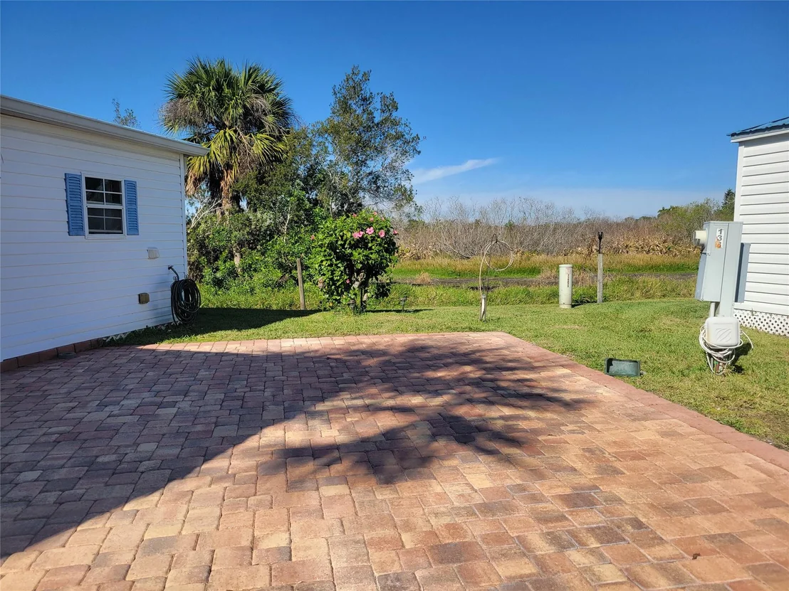 Photo of 605 SW 40TH Cove