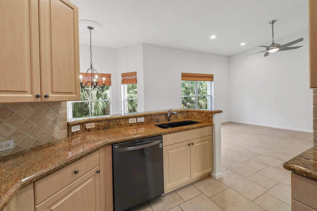 Photo of 8976 Terni Lane
