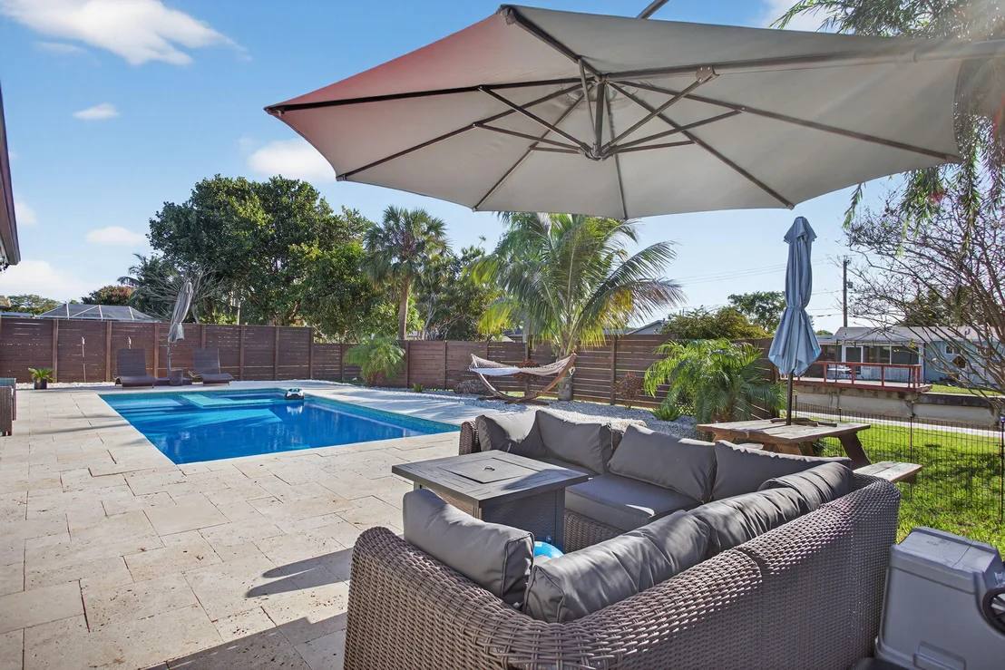 Photo of 1530 W River Drive