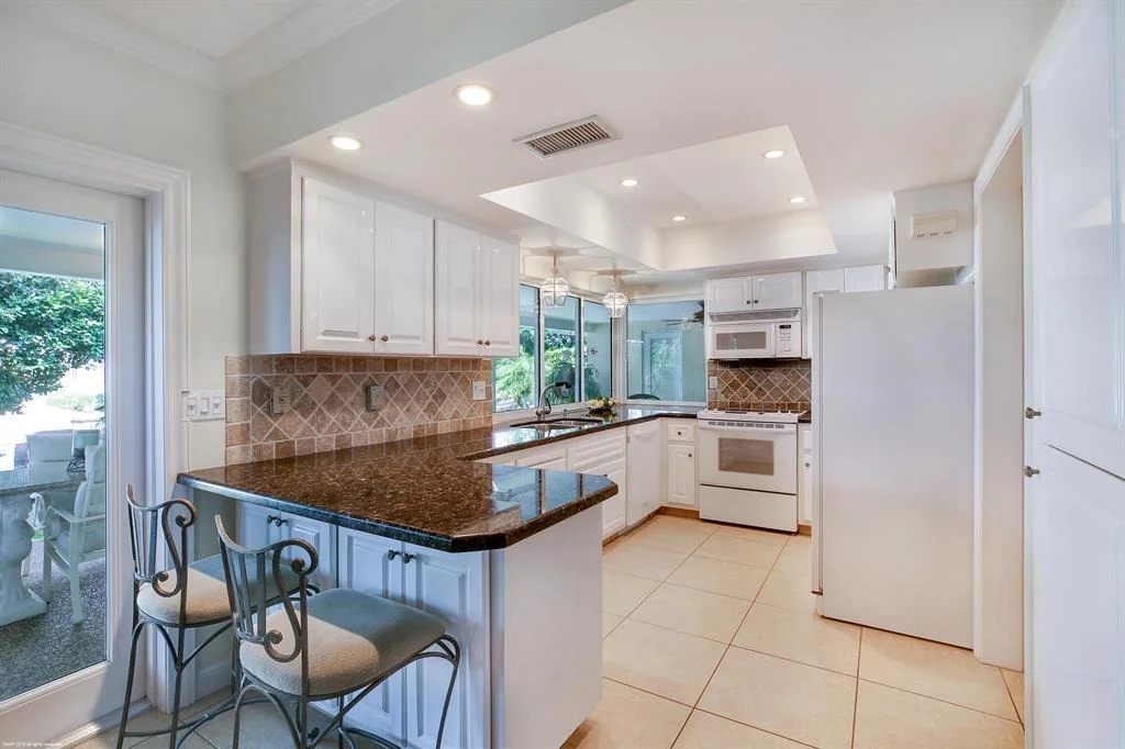 Photo of 921 Hickory Terrace