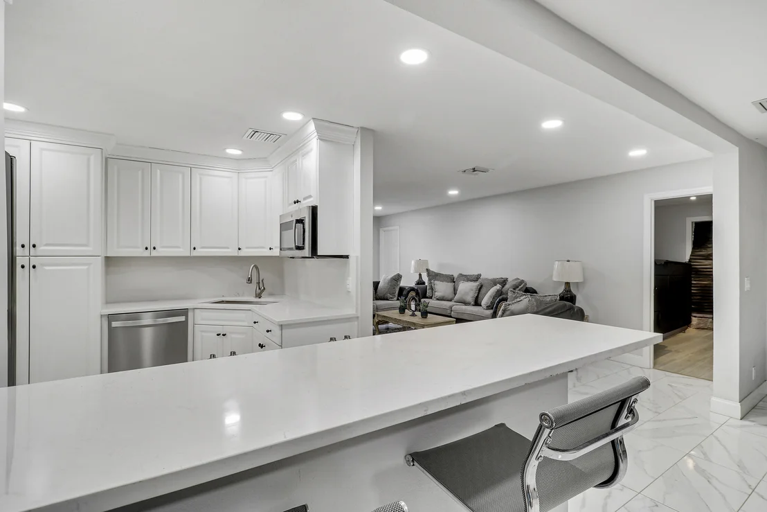 Photo of 935 Orange Drive