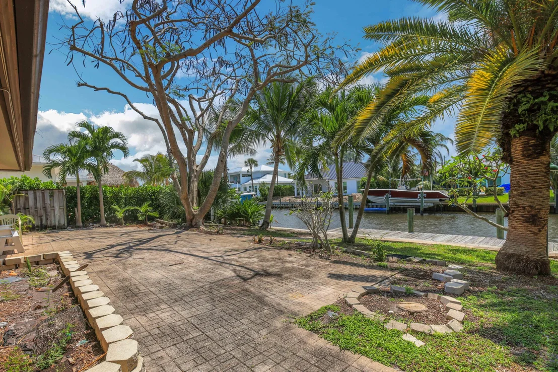 Photo of 20 Tradewinds Circle