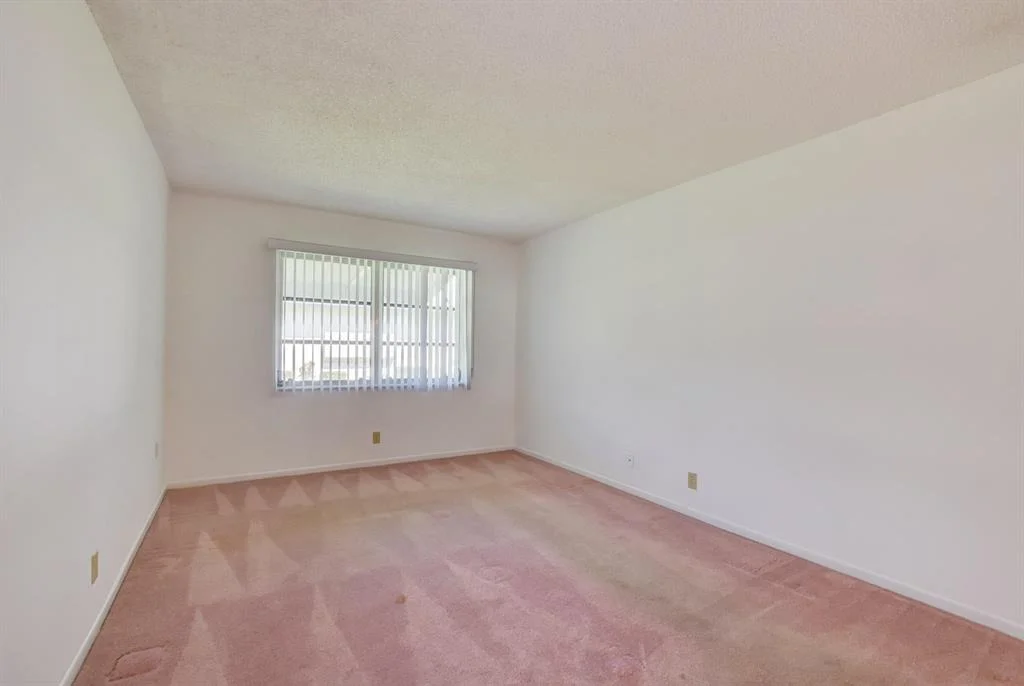 Photo of Unit D at 1160 Circle Drive