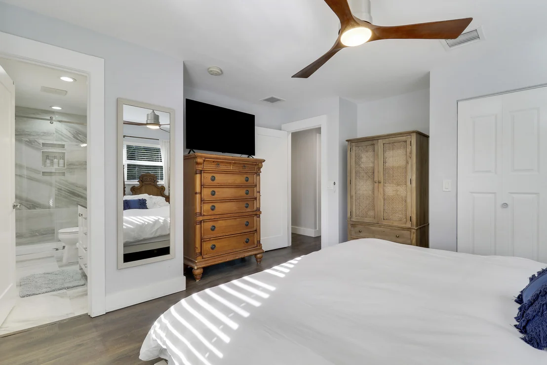 Photo of 424 Ebbtide Drive