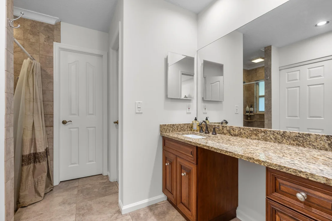 Photo of 17392 Mellen Lane
