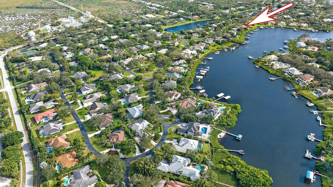 Photo of 18371 SE Lakeside Drive