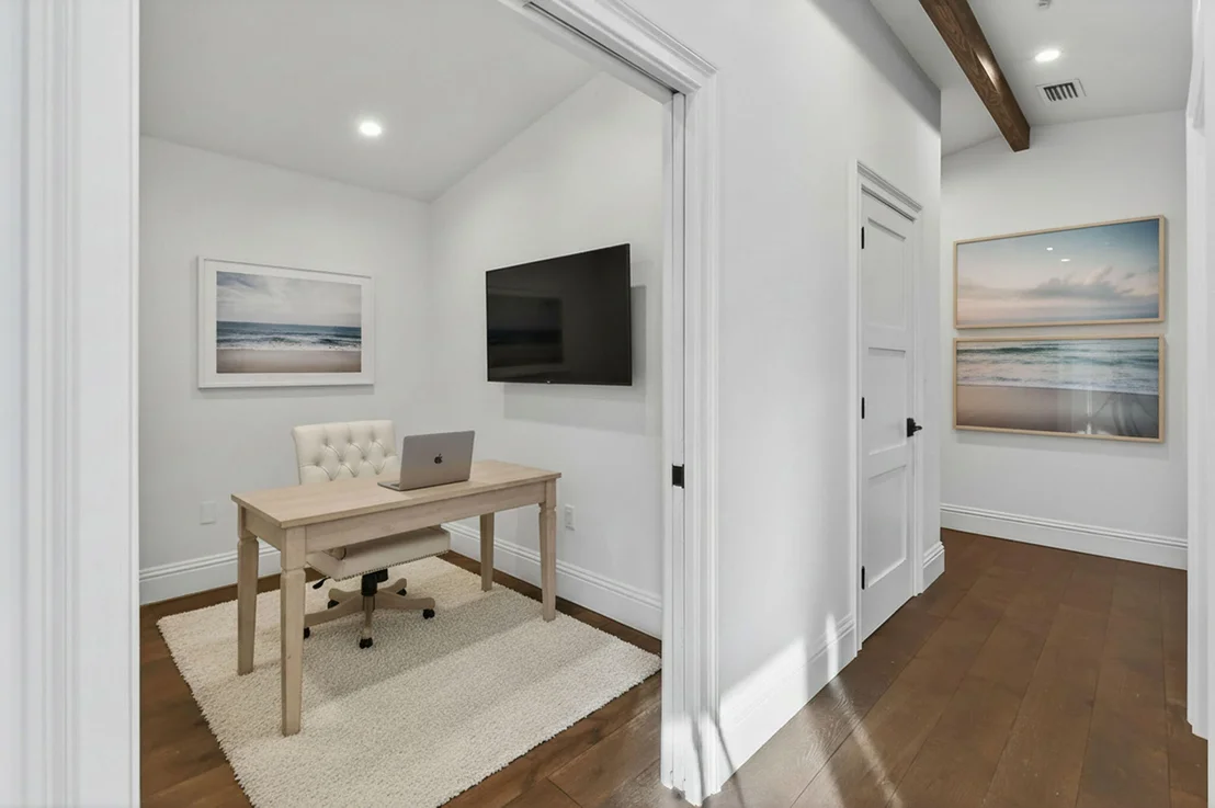 Photo of 105 W Tarpon Lane