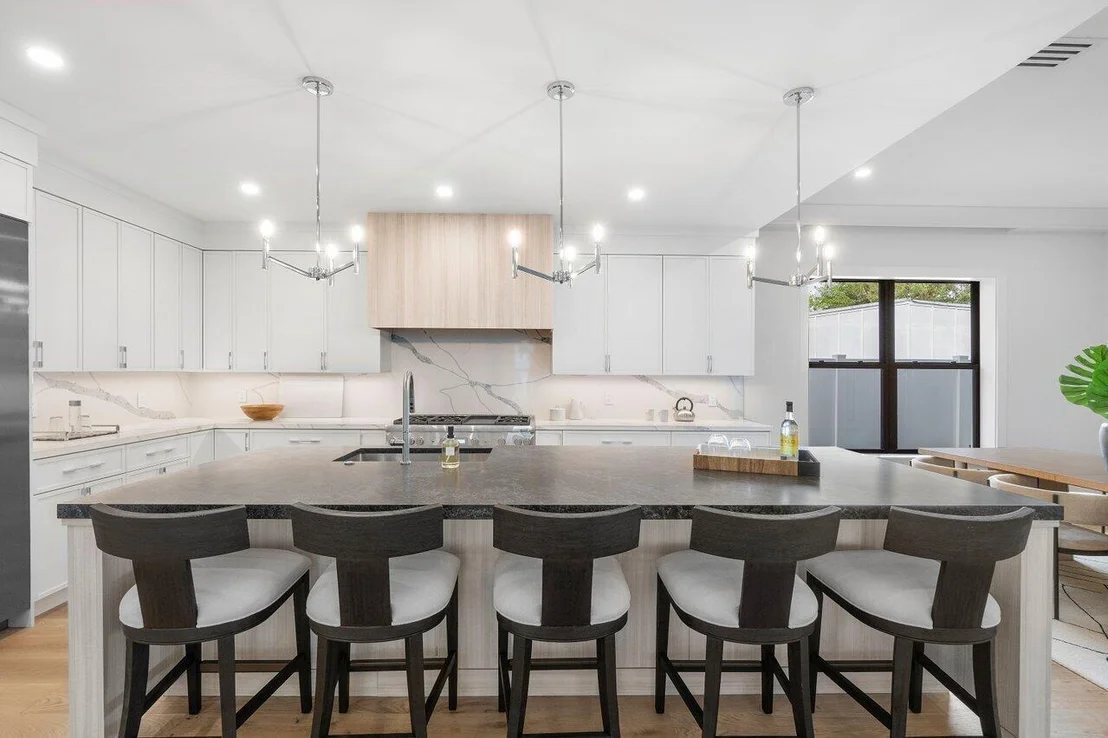 Photo of 3215 Chapel Hill Boulevard