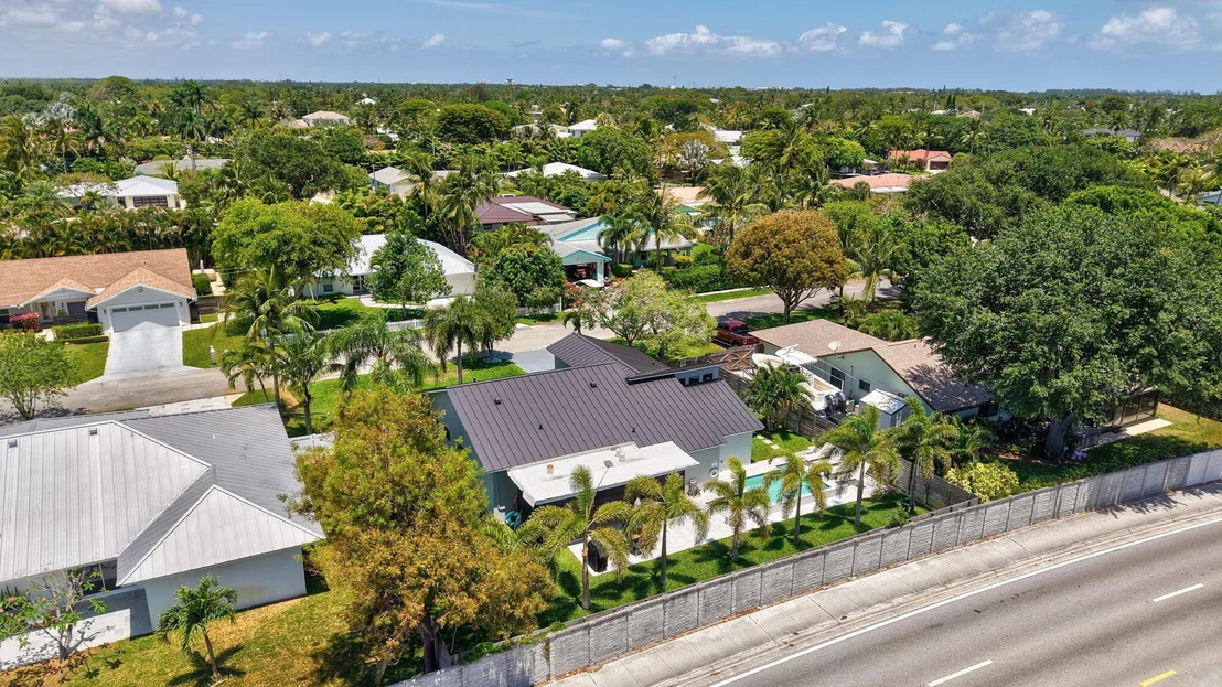 Photo of 620 Enfield Road
