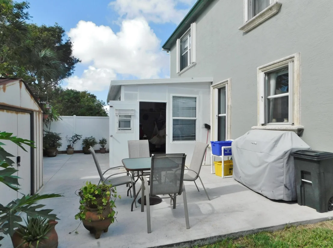 Photo of 5980 Azalea Cir