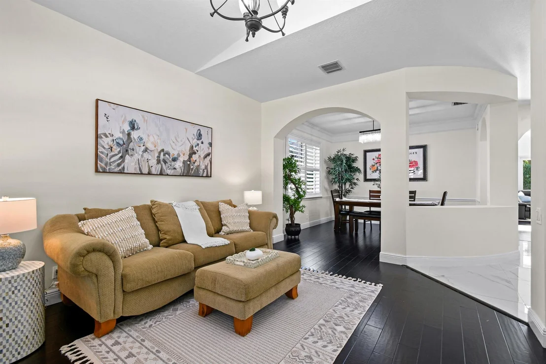 Photo of 369 Magnolia Drive