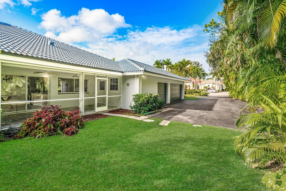 Photo of 650 Atlantis Estates Way