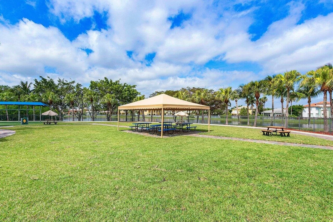 Photo of 9023 Alexandra Circle