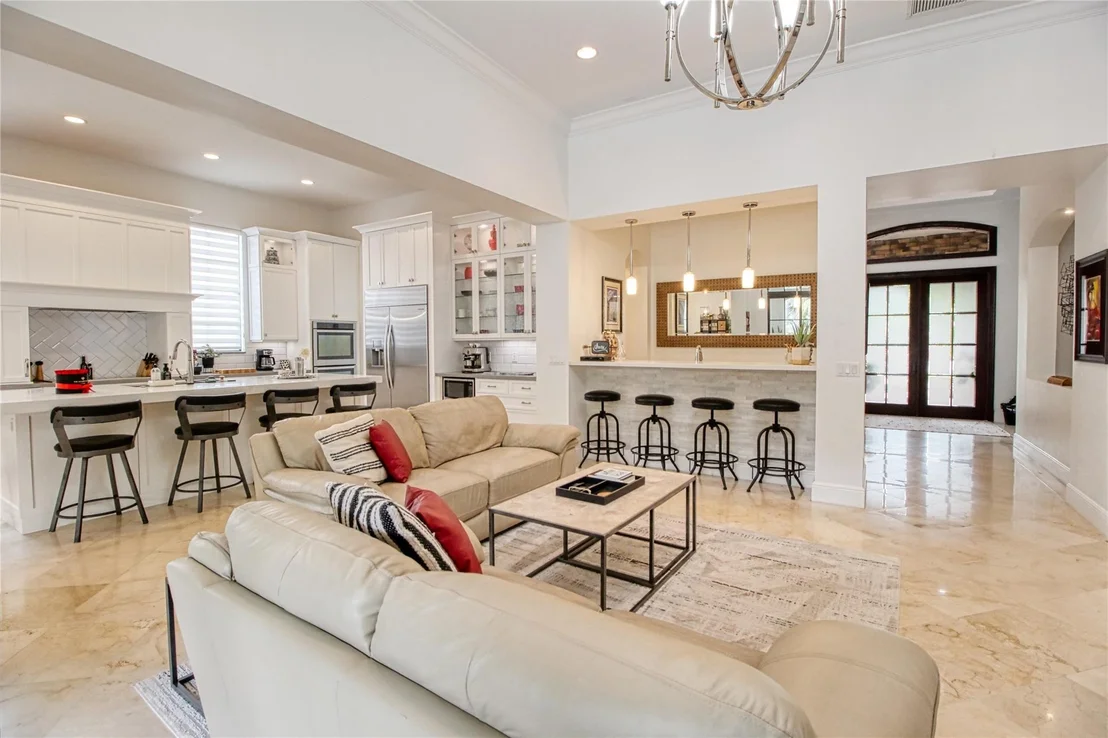 Photo of 9481 Eden Manor