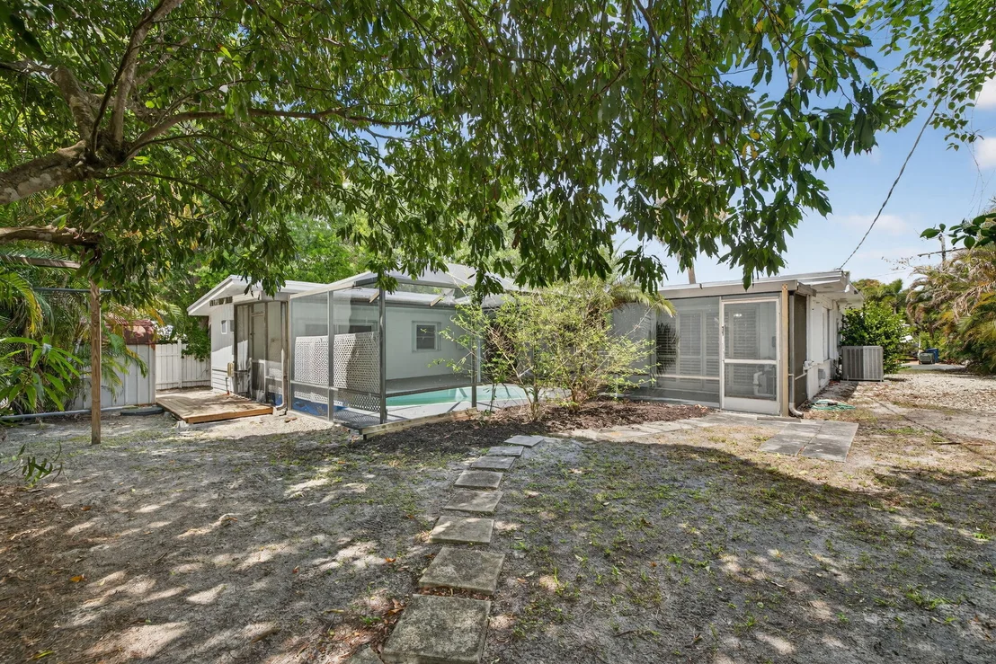Photo of 1040 SE 5th Street SE