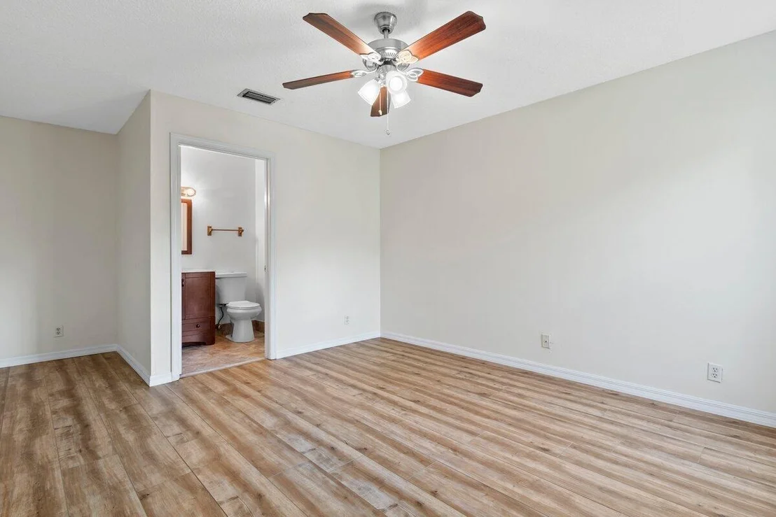Photo of 186 Martin Circle