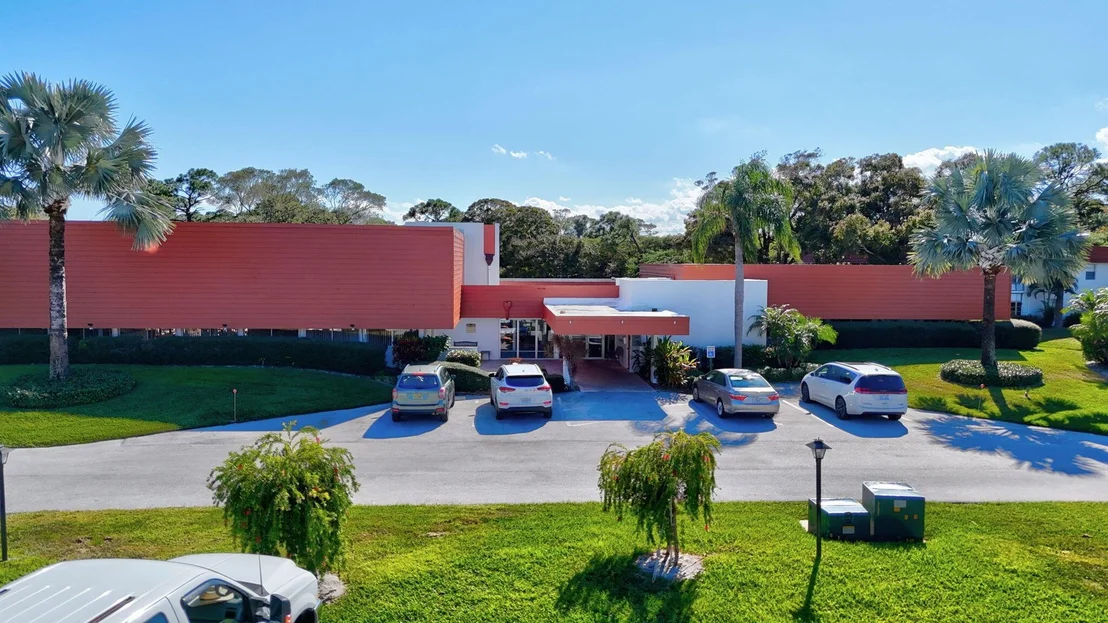 Photo of Unit W5 at 2600 SE Ocean Boulevard