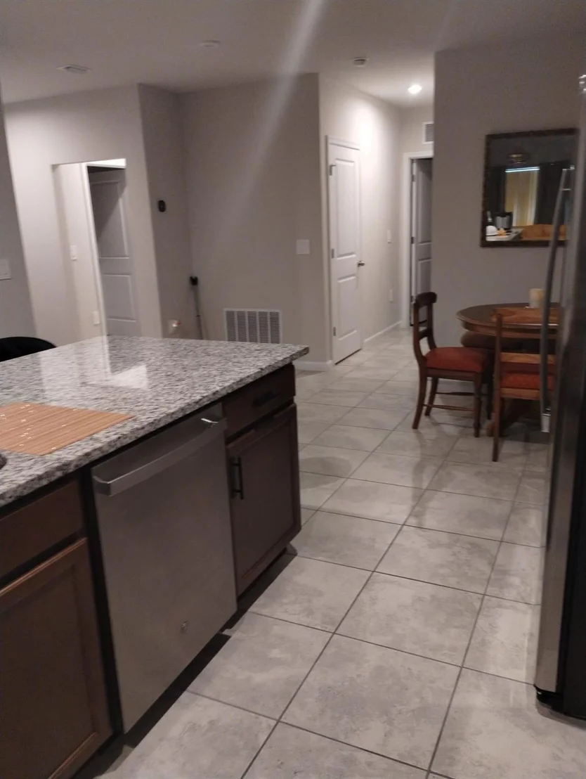 Photo of 327 Raspberry Road