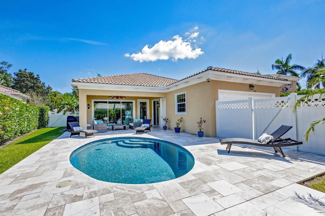 Photo of 140 Florence Drive