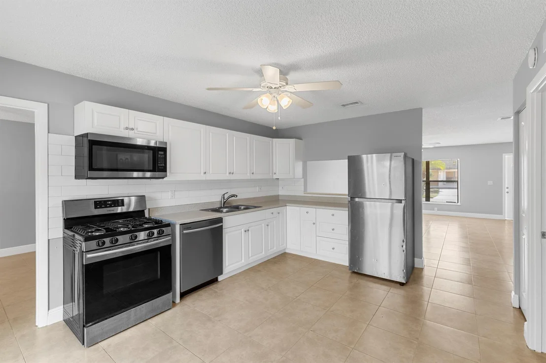 Photo of 5805 Ithaca Circle E