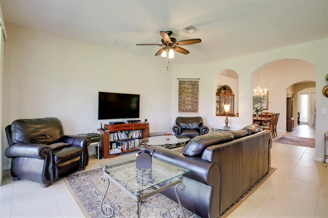 Photo of 7162 Prudencia Drive