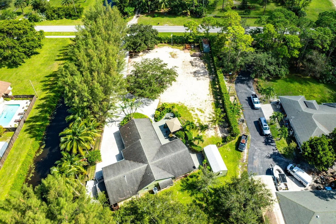 Photo of 4181 Coconut Boulevard