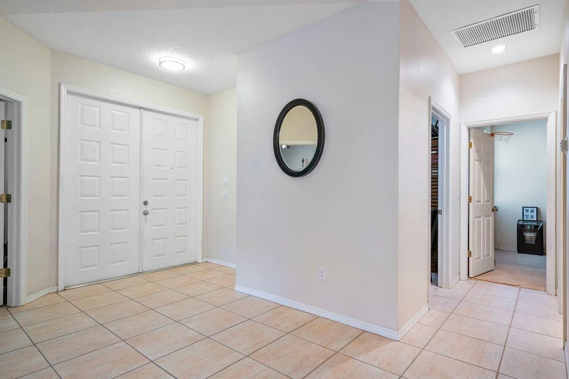 Photo of 6337 Jackson Lane