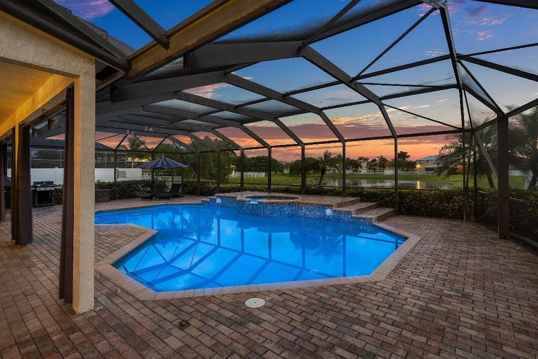 Photo of 6092 Indian Forest Circle